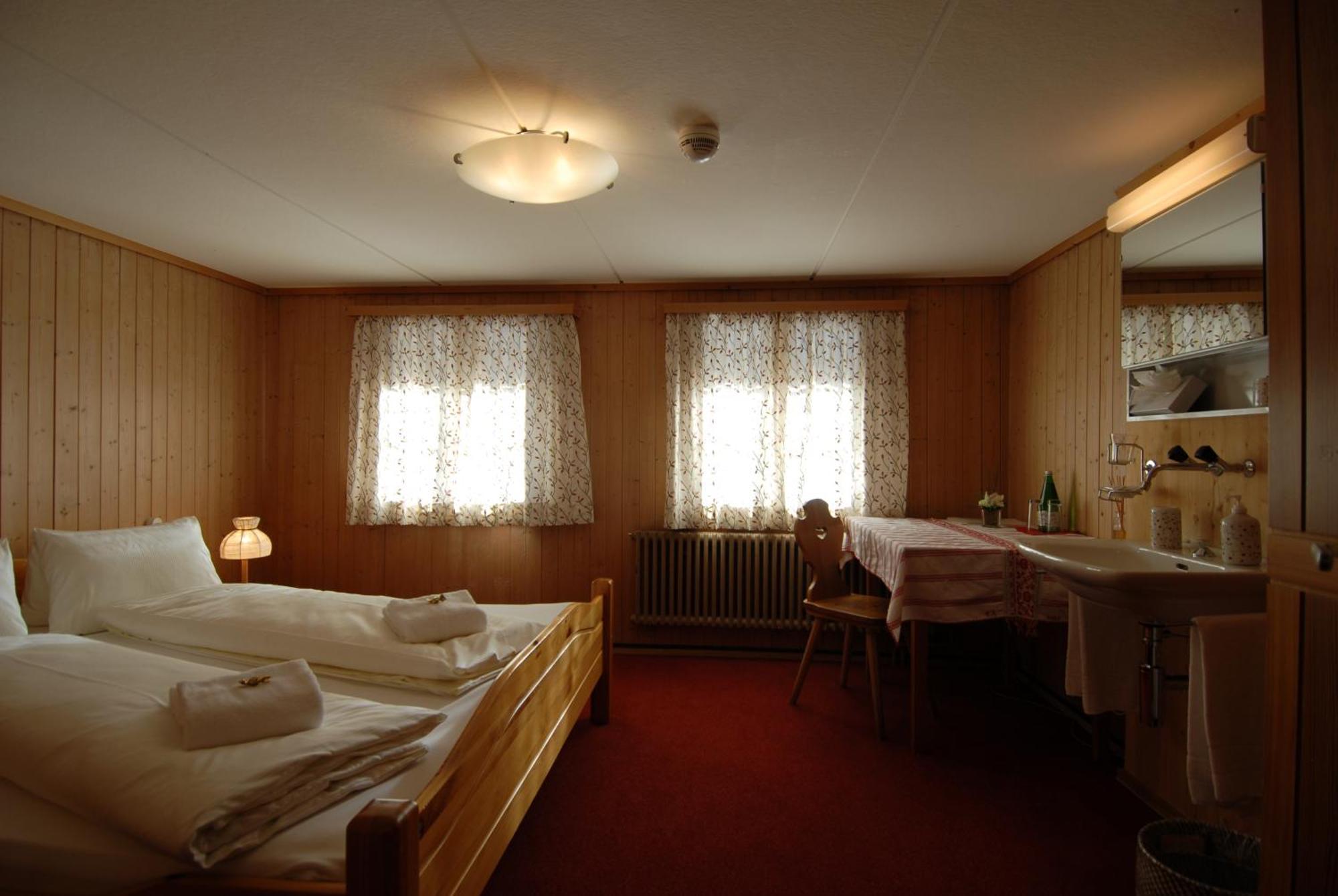 Hotel Ducan Monstein Exteriör bild